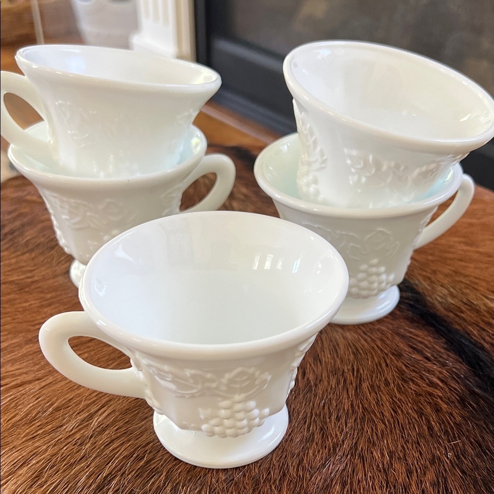 Vintage milk glass cups 5 Harvest Grape